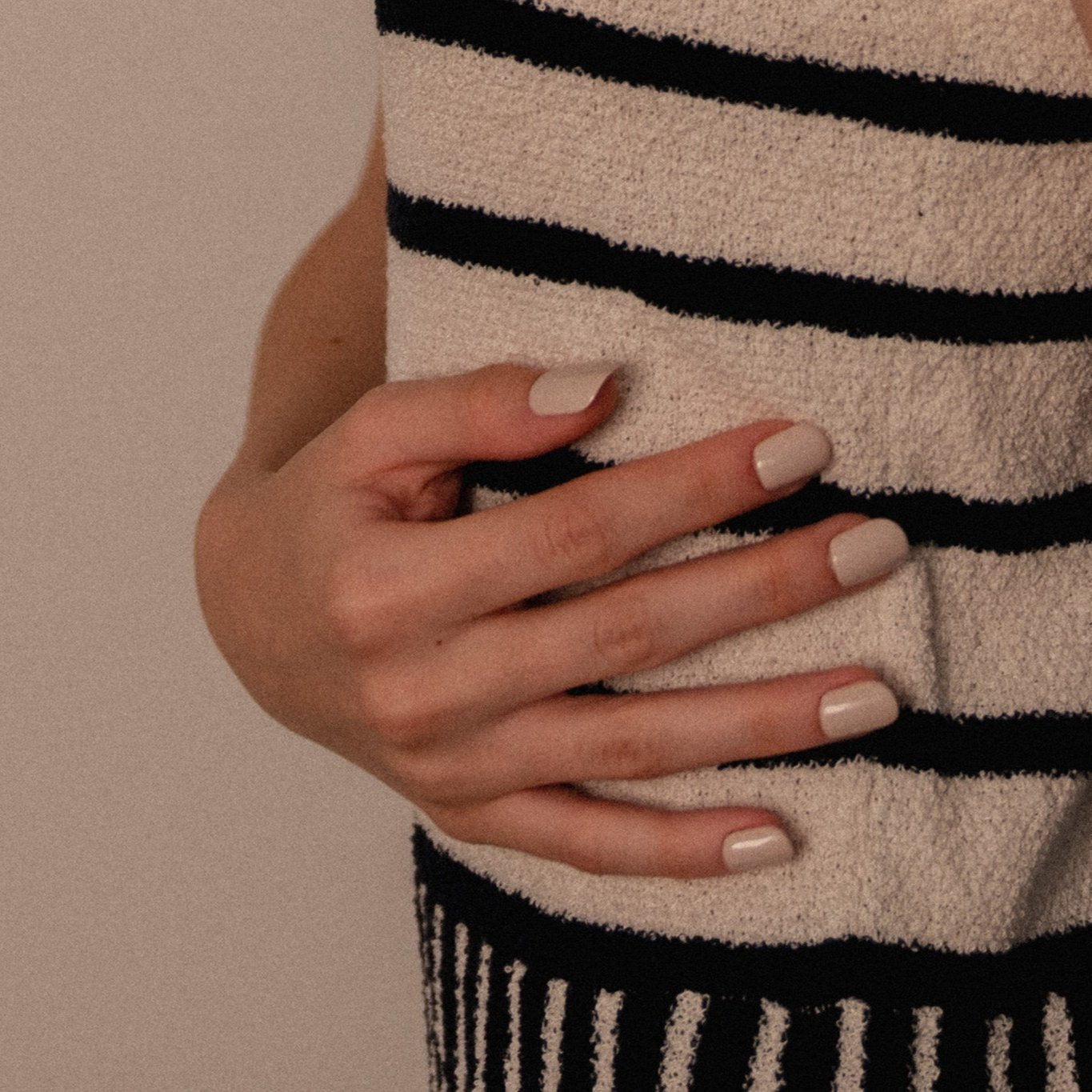 【EVER NAIL 】Ivory Veil アイボリーヴェール(専用グルー付） EVER NAIL 】Ivory Veil アイボリーヴェール(専用グルー付） ネイル